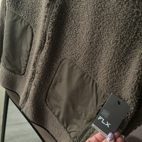 New, XL, FLX - Picture 2 of 3